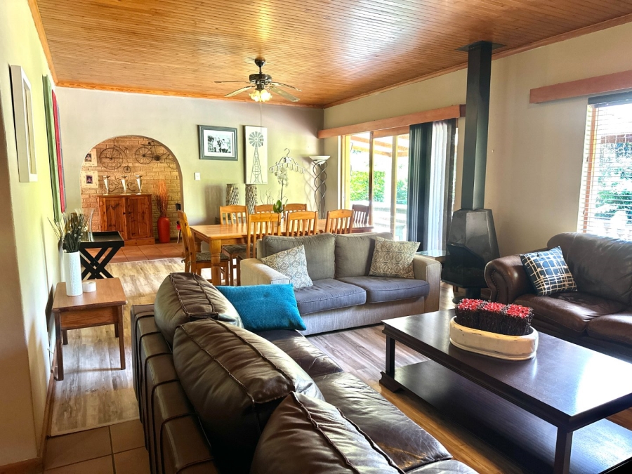 4 Bedroom Property for Sale in Bergsig Western Cape